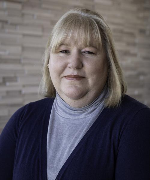 Kathy Thomas headshot