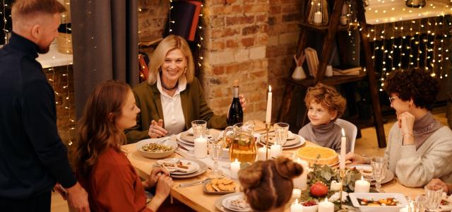 Unwrap A Holiday with Less Stress | Midwest Financial Group